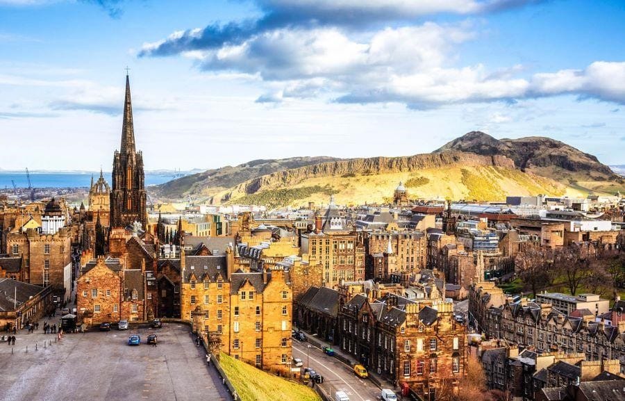 Thành phố Edinburgh sở hữu một vẻ đẹp tuyệt mỹ